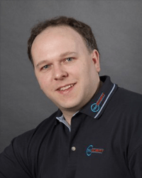 Portrait von CEO Thomas Engels TROSECURITY Absicherung Kamera Überwachung Gebäudeschutz